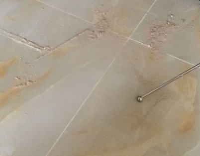 万宁瓷砖空鼓维修公司分享粘合剂选择不当在瓷砖铺贴过程中可能导致以下问题